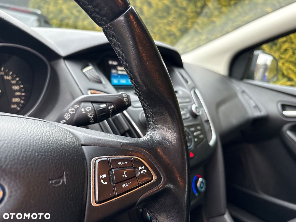 Ford Focus - 17
