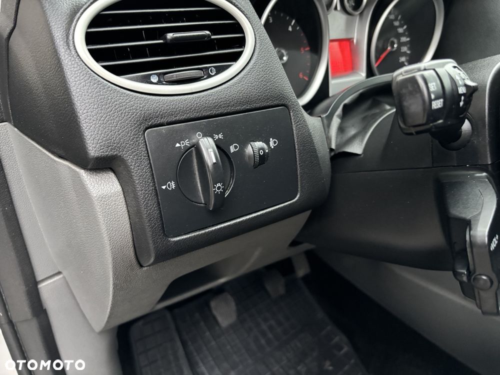 Ford Focus 1.6 TDCi Silver X - 12