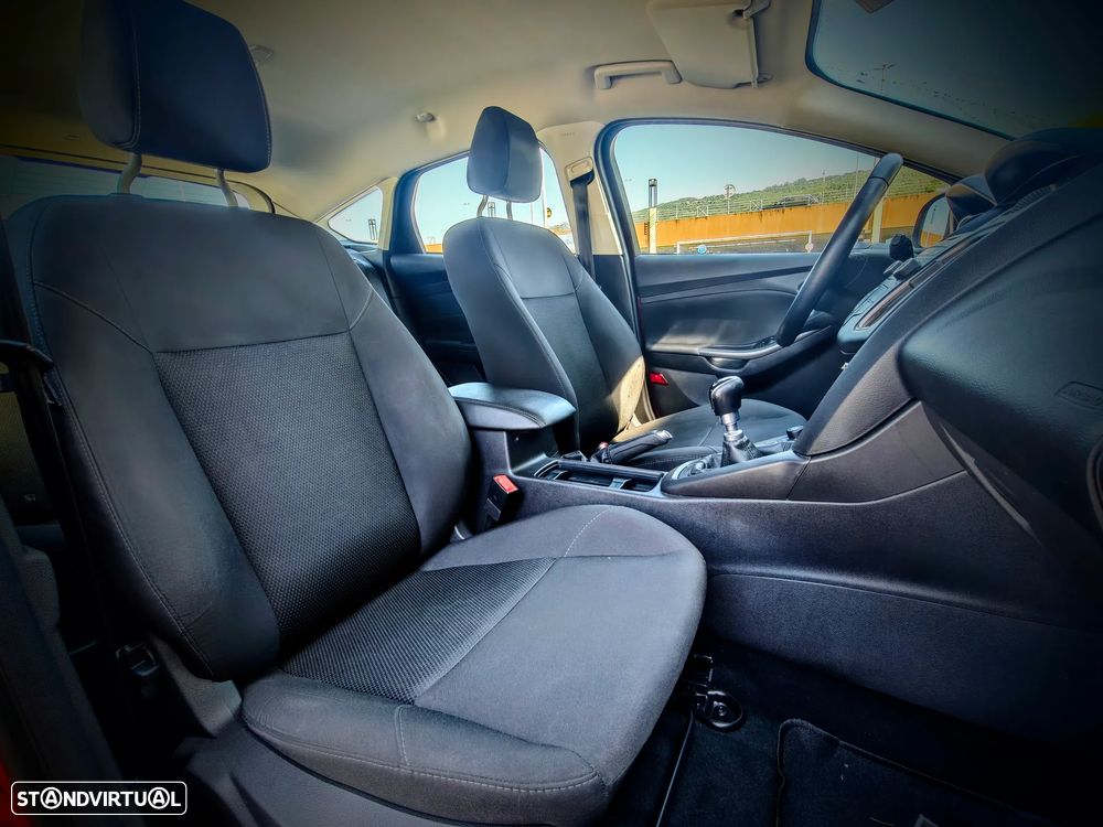 Ford Focus 1.0 SCTi Titanium Best - 17