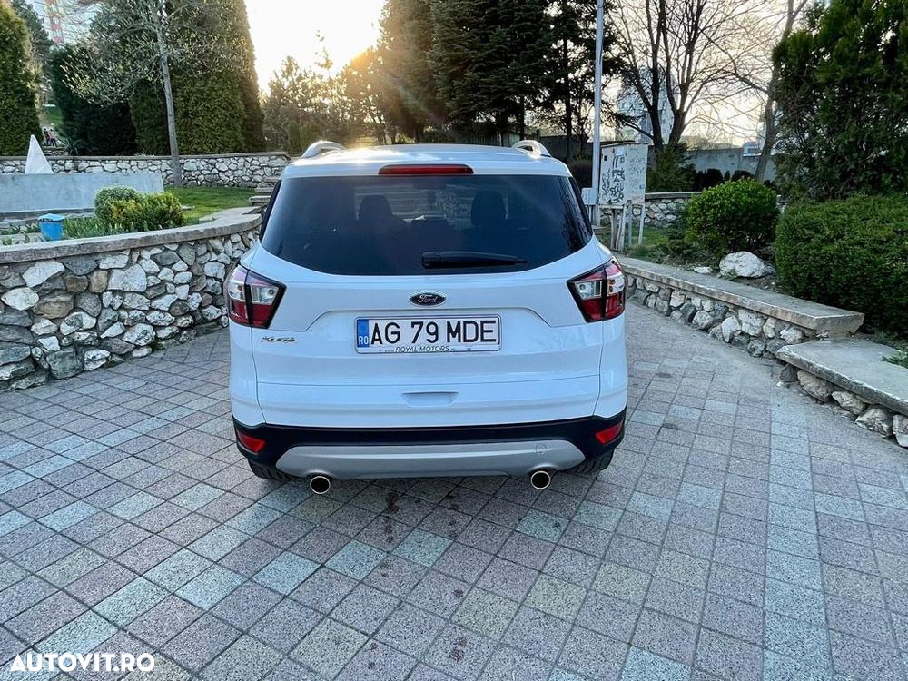 Ford Kuga 2.0 TDCi 4WD Powershift ST-Line - 5