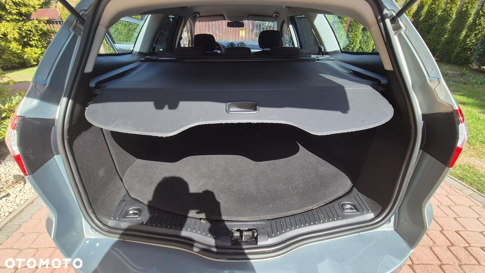 Ford Mondeo 2.0 FF Titanium - 38