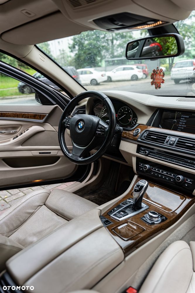 BMW Seria 5 535d xDrive - 9