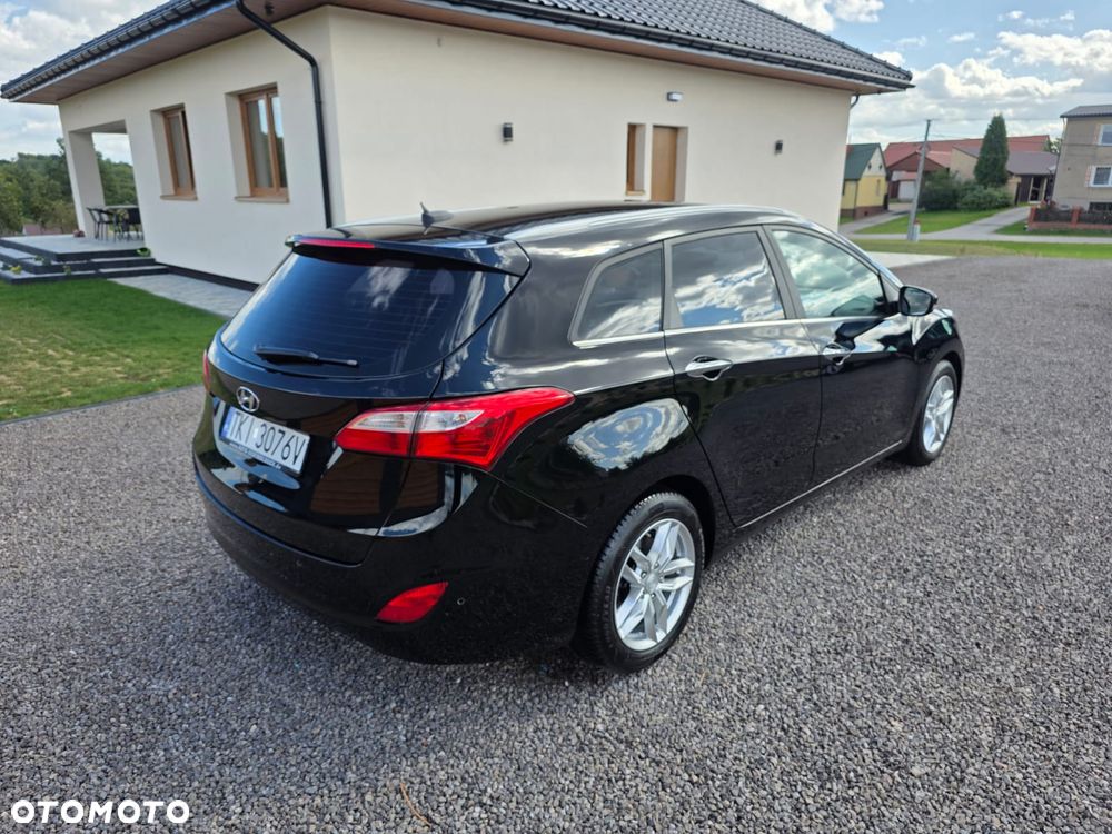 Hyundai i30 1.6 GDI Premium - 4
