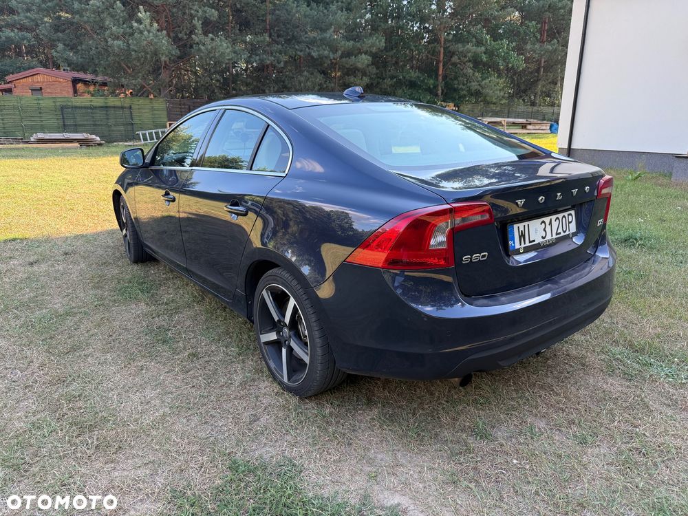 Volvo S60 D3 Momentum - 6