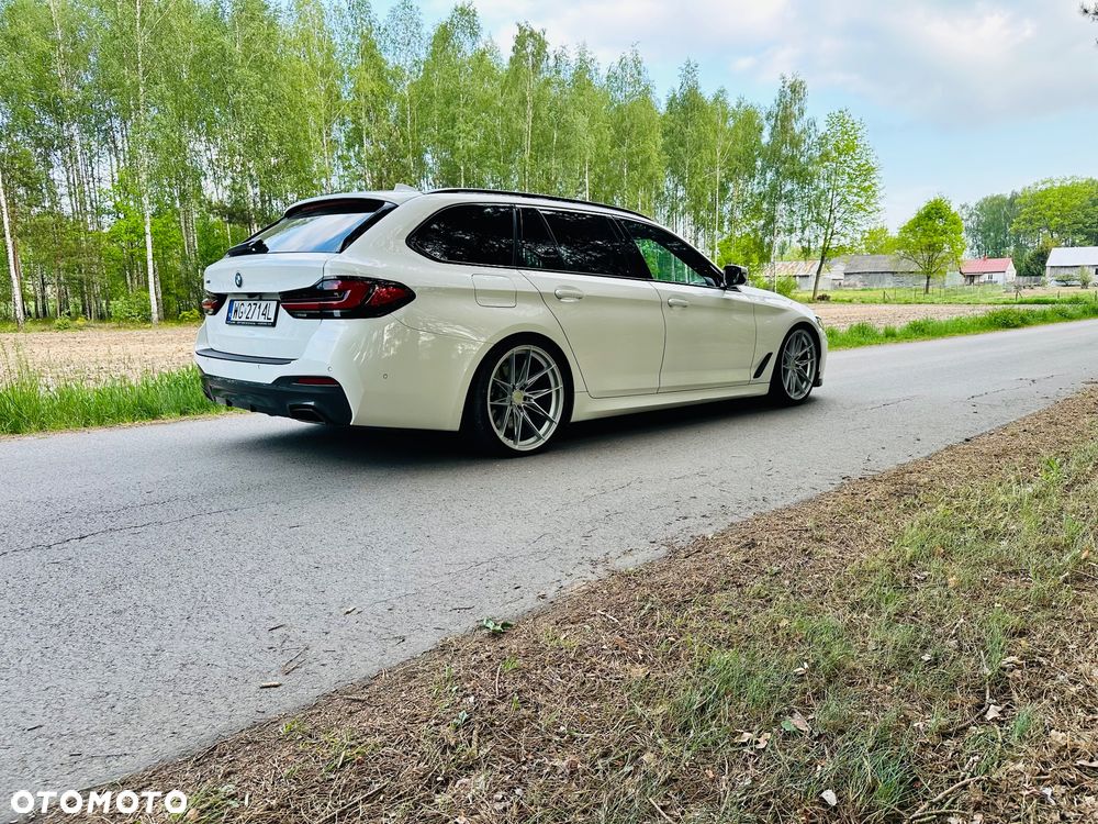 BMW Seria 5 540d xDrive mHEV M Sport sport - 7