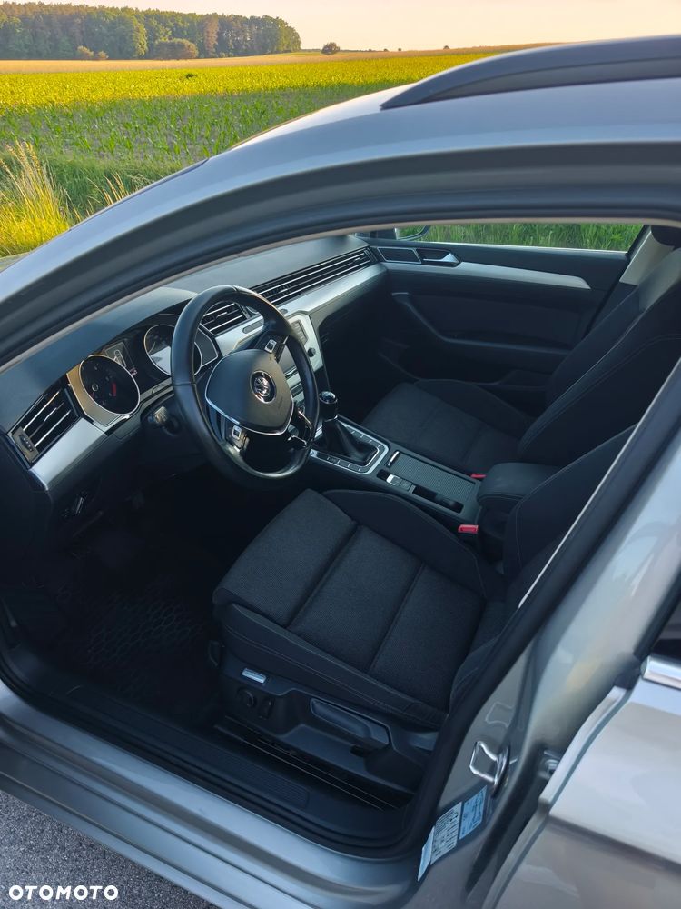 Volkswagen Passat 2.0 TDI BMT Comfortline - 9