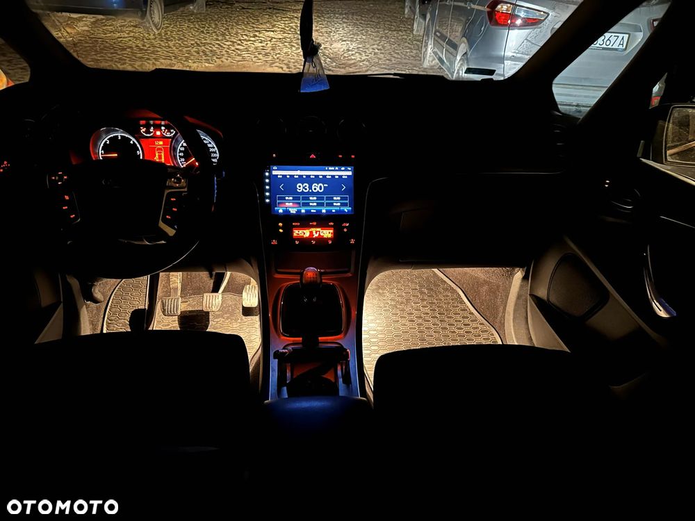 Ford Galaxy 2.0 TDCi Ghia - 6