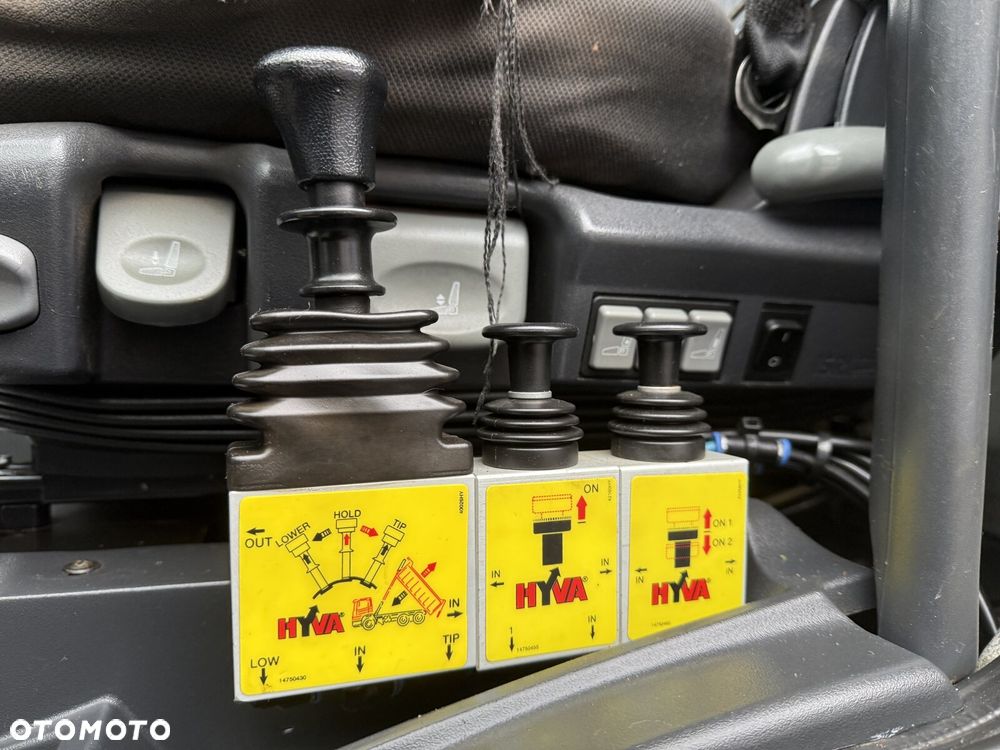 Iveco TRAKKER AD260T50 6x4 WYWROTKA TRÓJSTRONNA Z BORDMATIKIEM - 19