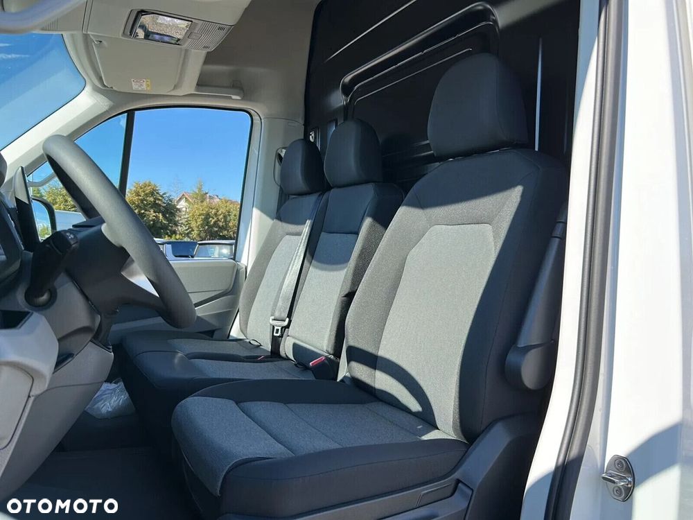 Volkswagen Crafter 35 Furgon L4H3, 2.0BiTDI 177KM, 4490mm, Wysoki dach - 12