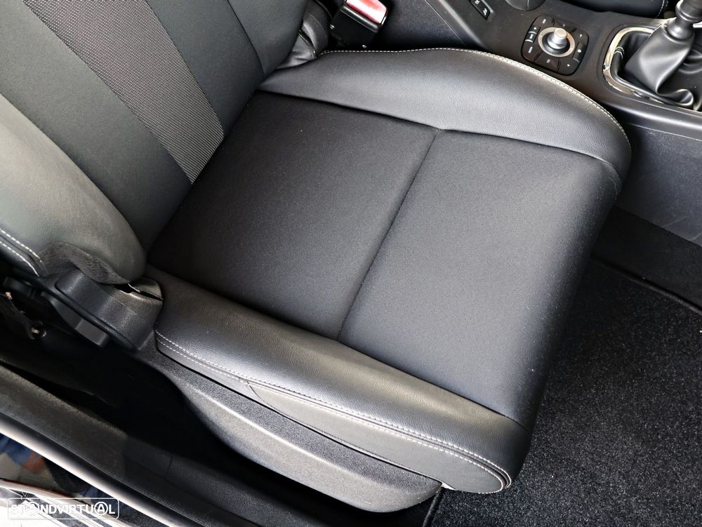 Renault Mégane Sport Tourer 1.5 dCi Dynamique CO2 Champion - 22