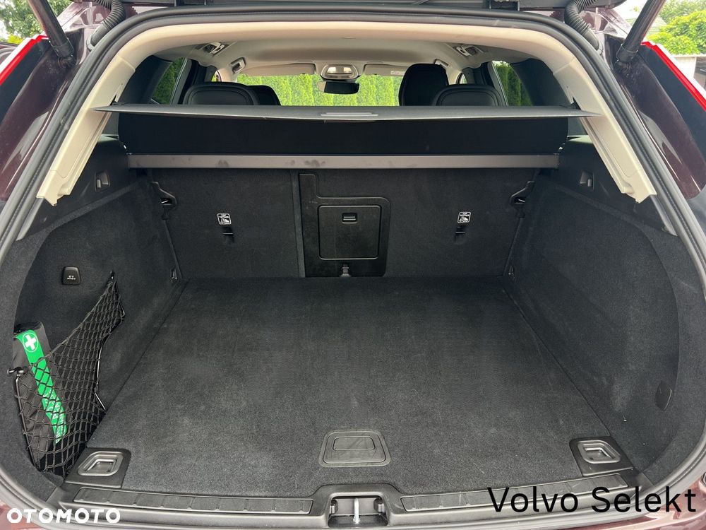 Volvo XC 60 B5 B AWD Core - 21