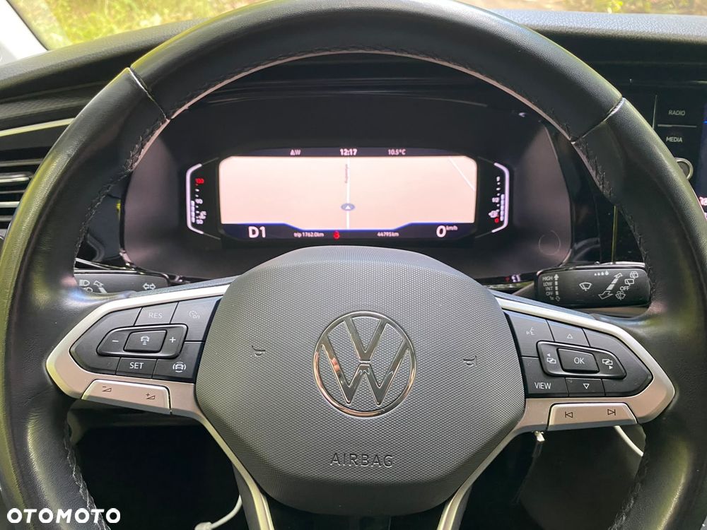 Volkswagen Caravelle - 22