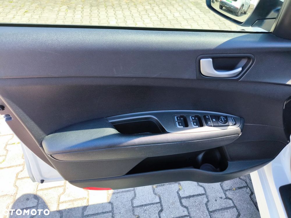 Kia Optima 2.0 M - 18