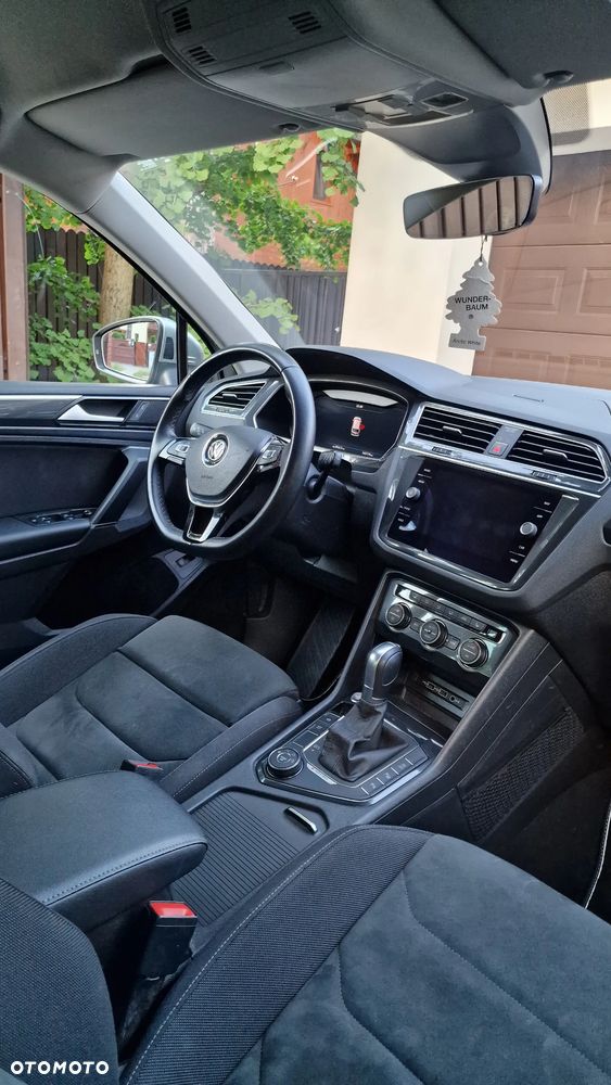 Volkswagen Tiguan - 33