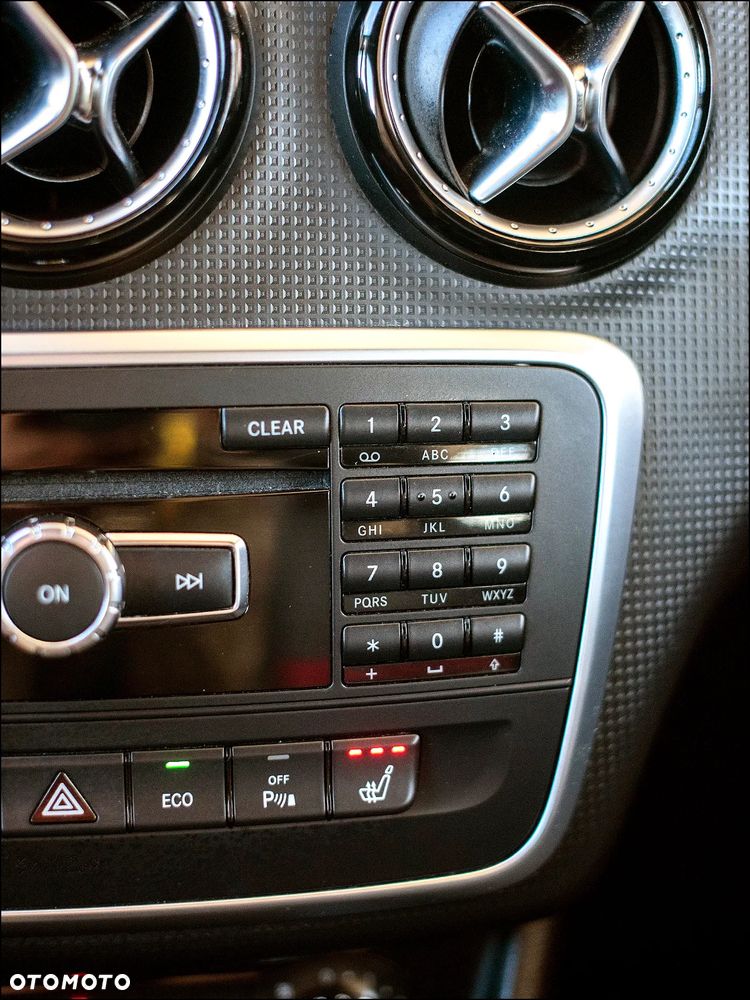 Mercedes-Benz Klasa A 180 (BlueEFFICIENCY) Urban - 23