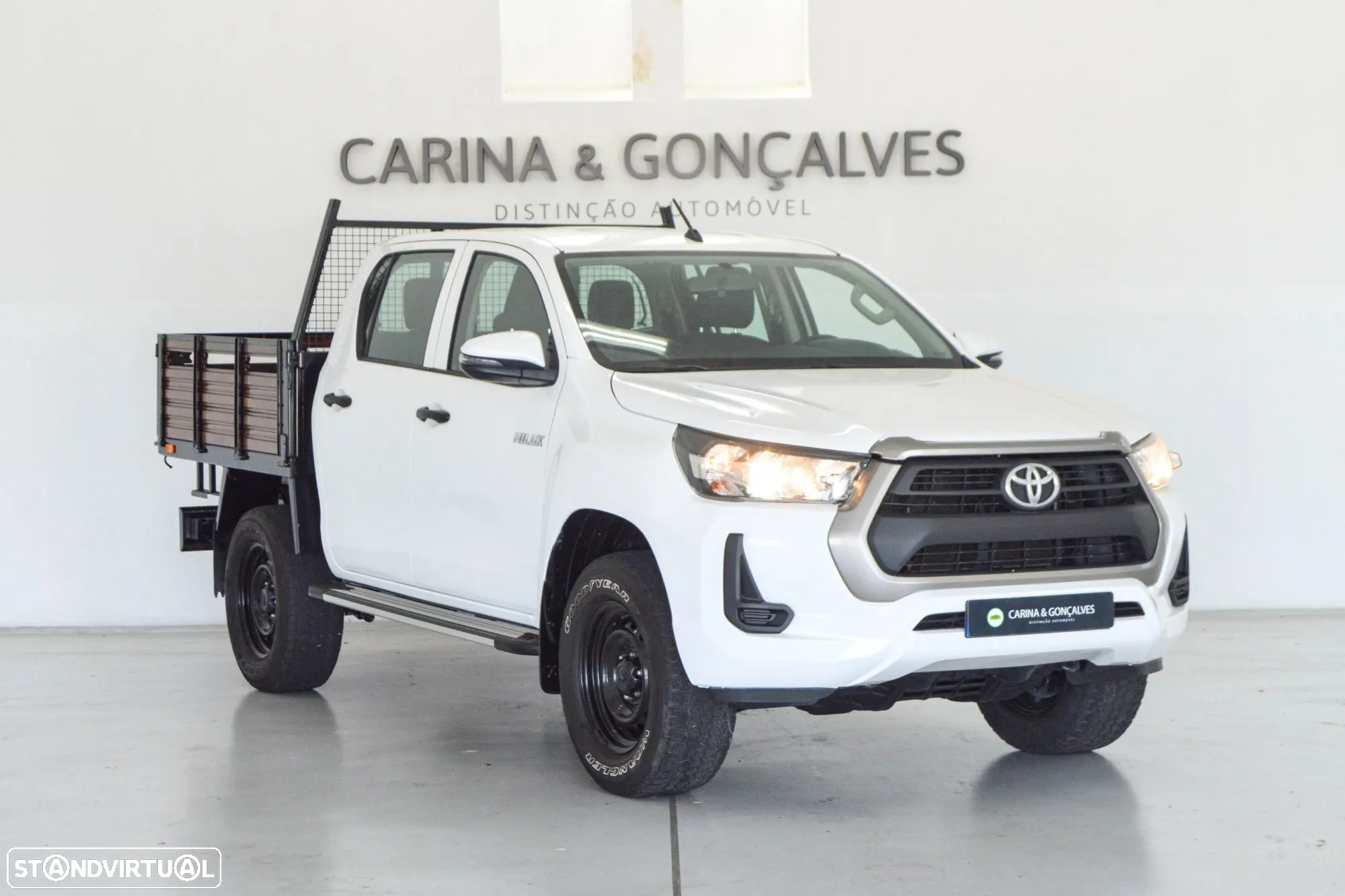 Toyota Hilux 2.4 D-4D 2WD CD CM - 3