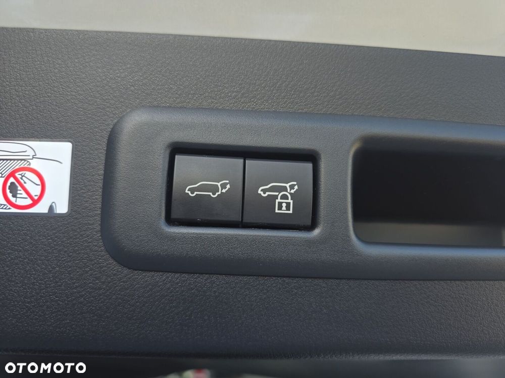 Lexus LBX 1.5 Hybrid Emotion - 30