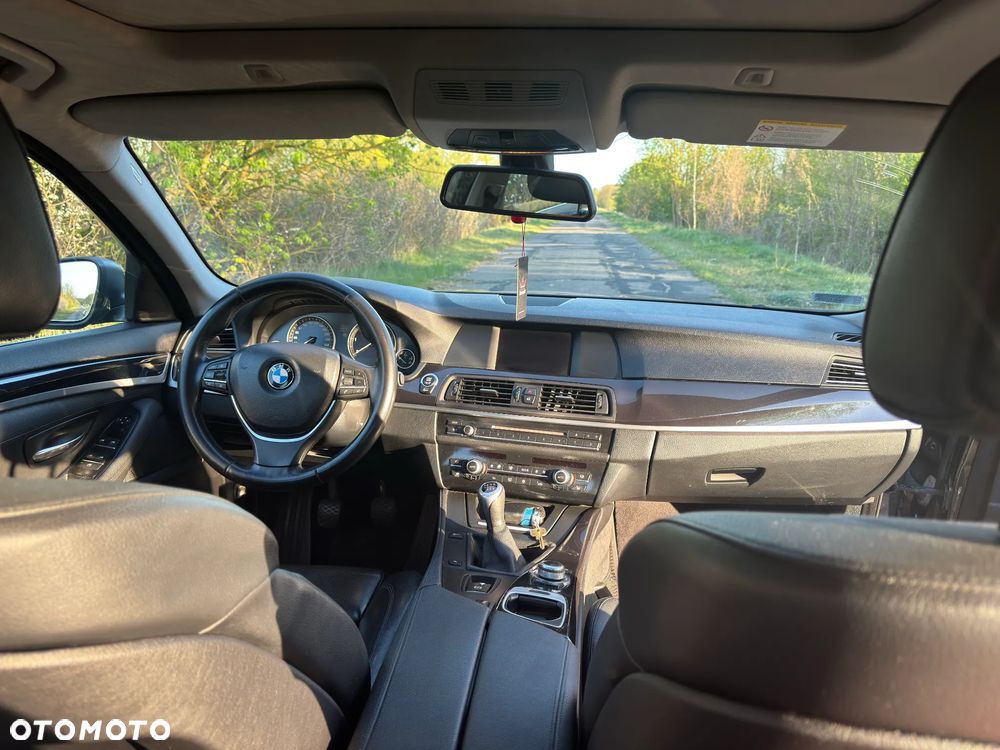 BMW Seria 5 520d - 7