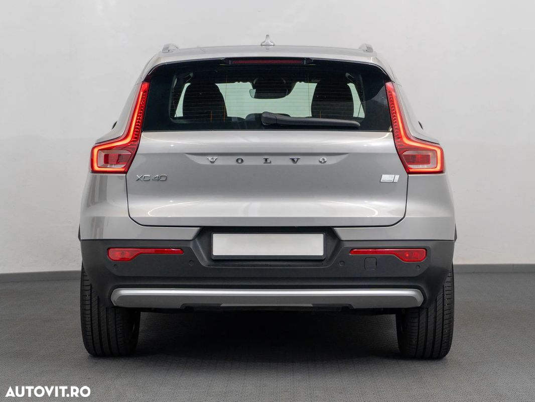 Volvo XC 40 - 5