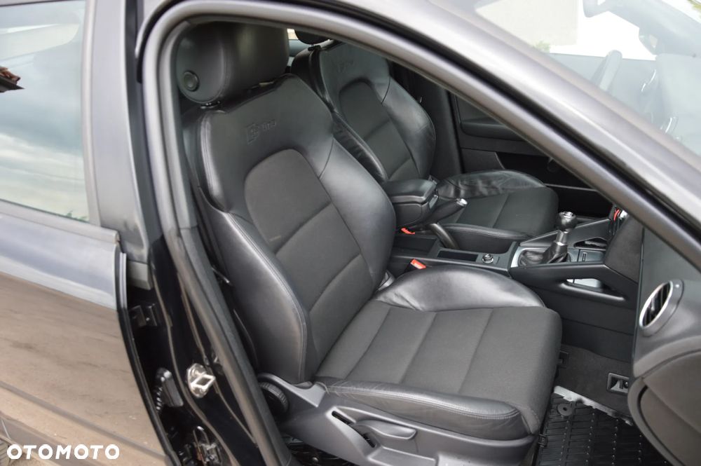 Audi A3 Sportback 2.0 TDI DPF S line Sportpaket plus - 18