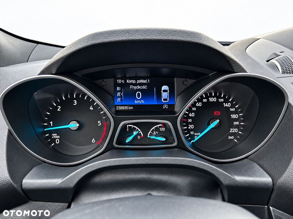 Ford Kuga 2.0 TDCi FWD ST-Line - 24
