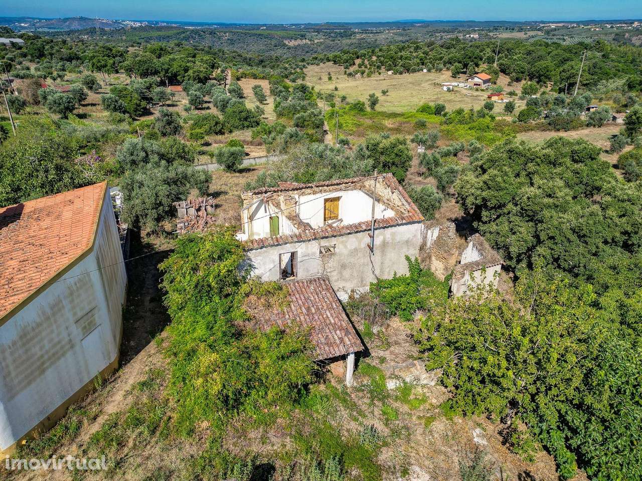 Quinta com 1.600m² de terreno, Casa com 160m2, recuperação total, Mour - Grande imagem: 2/49