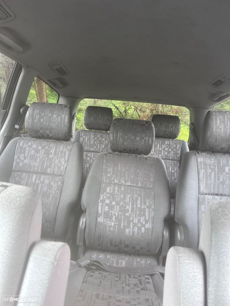 Toyota Previa 2.0 D4D Pack - 11