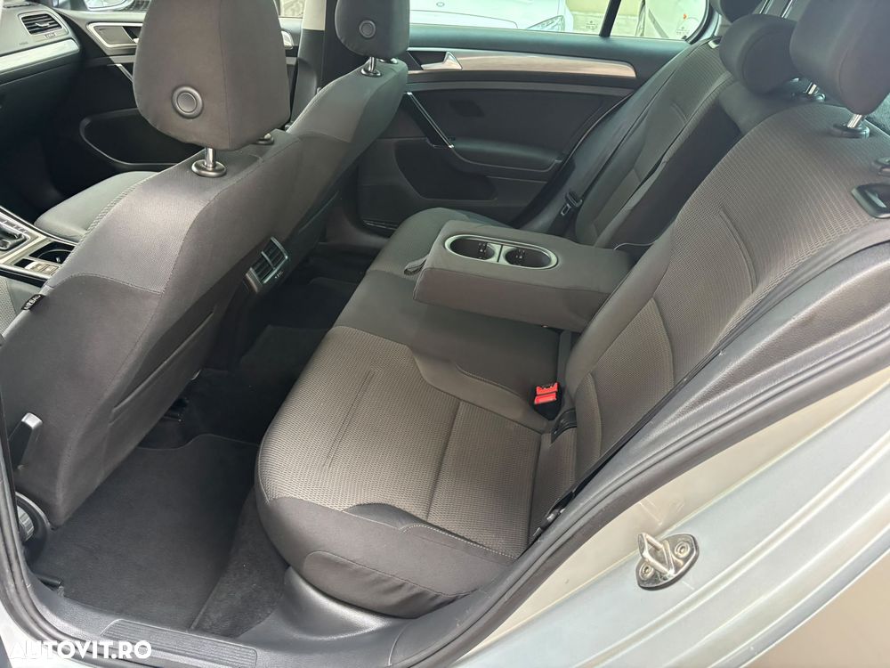 Volkswagen Golf 1.6 TDI DPF BMT DSG Comfortline - 31