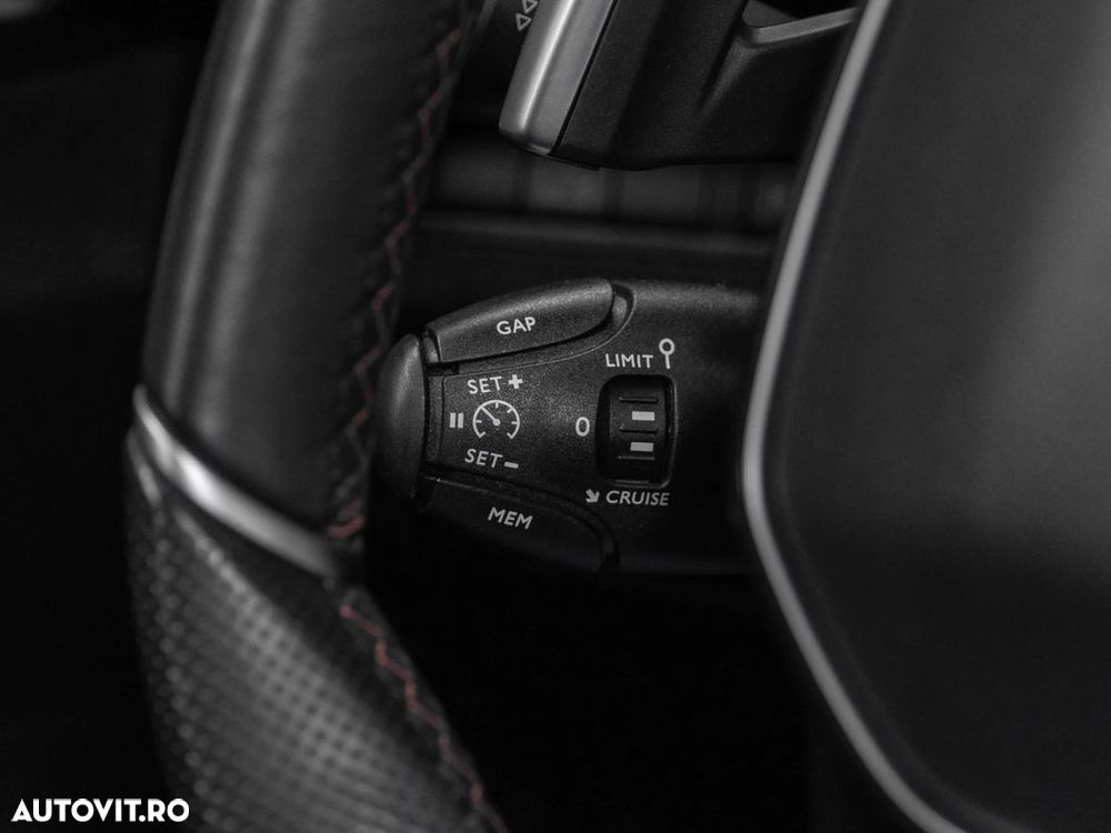 Peugeot 3008 - 16