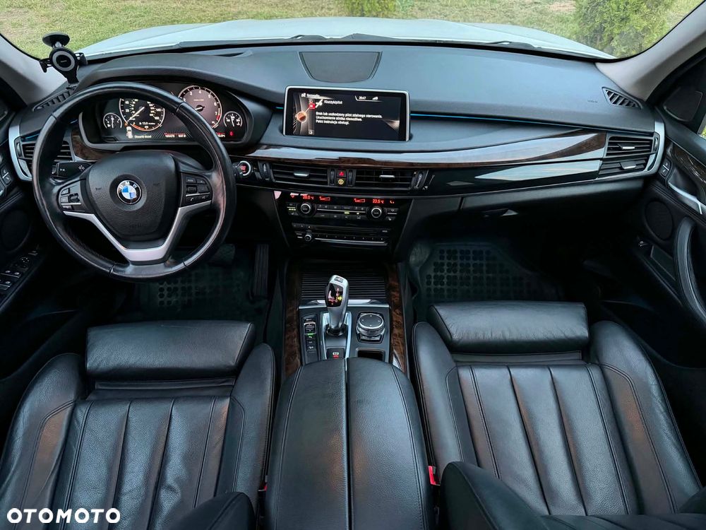 BMW X5 xDrive35i - 14