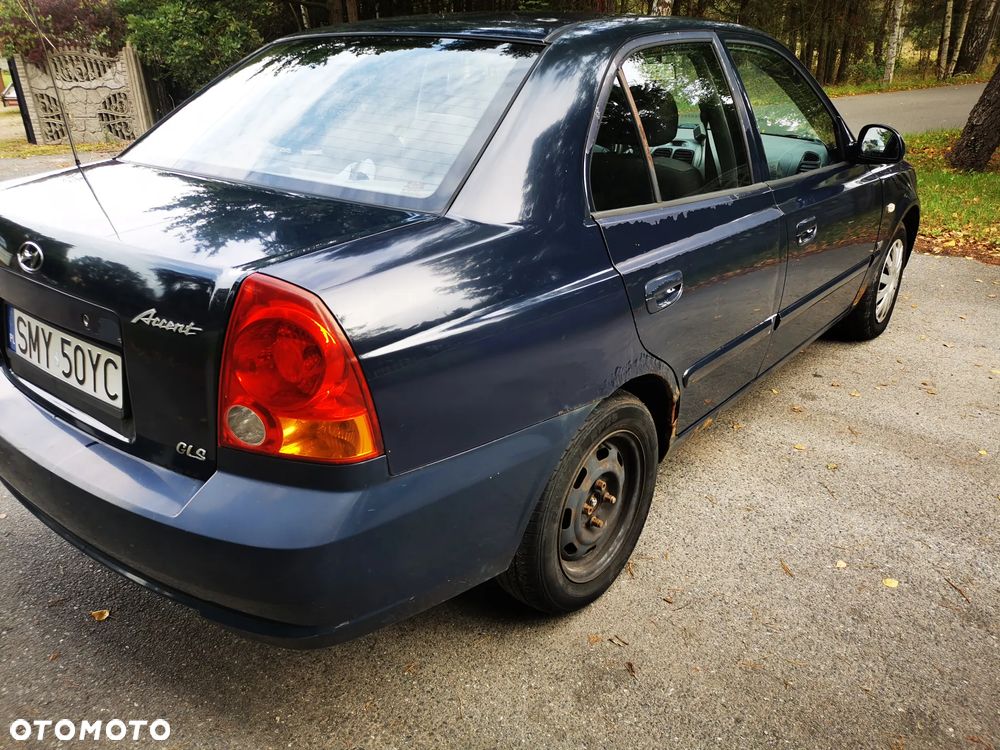 Hyundai Accent 1.5 CRDi Middle - 4