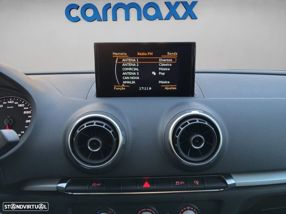 Audi A3 Sportback 1.6 TDI Attraction Ultra - 16