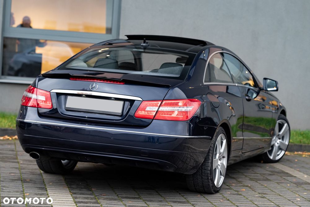 Mercedes-Benz Klasa E - 9