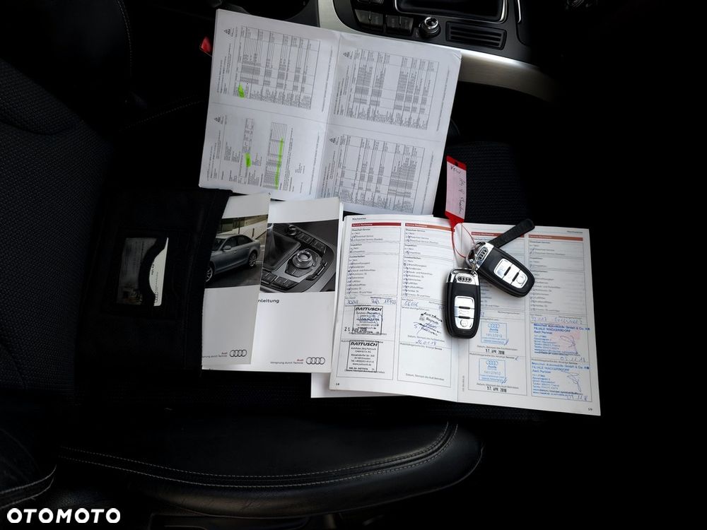 Audi A4 Avant 2.0 TDI Quattro S tronic - 36