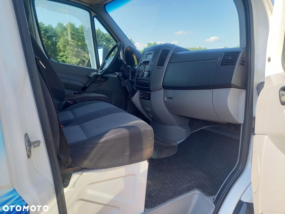 Volkswagen CRAFTER - 11