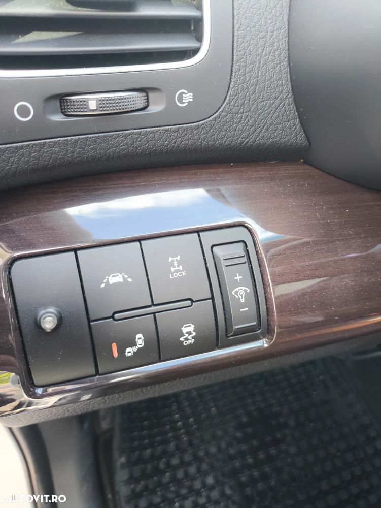 Kia Sorento 2.2 DSL CLASSIC AT 4x4 - 8
