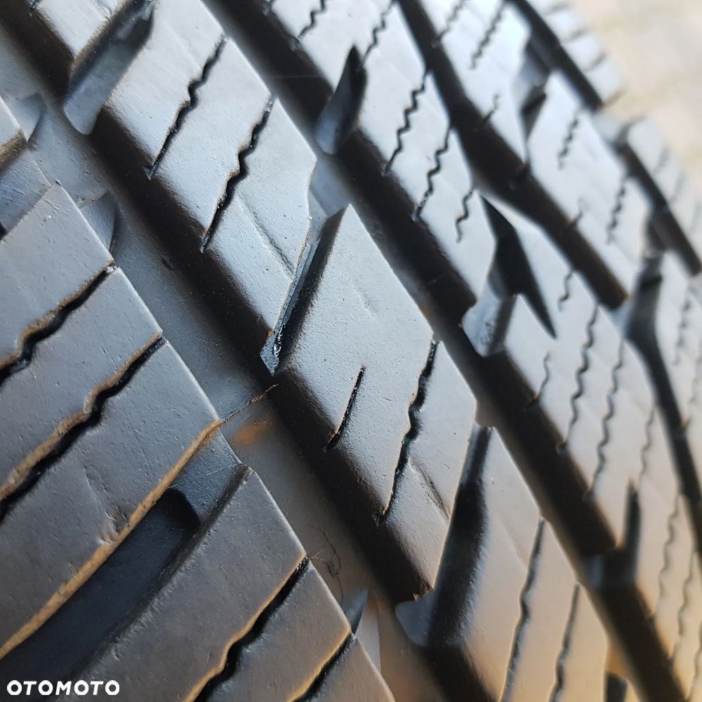 2x 185/65R15 Toyo Celsius Para opon całorocznych - 2