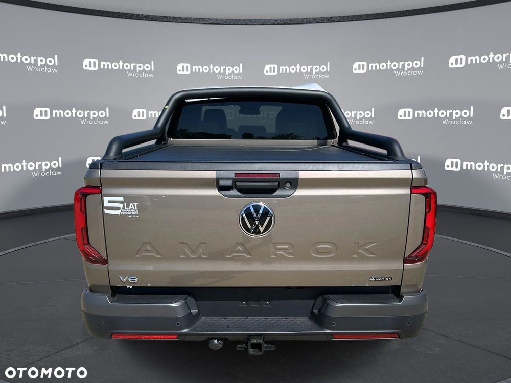 Volkswagen Amarok - 8