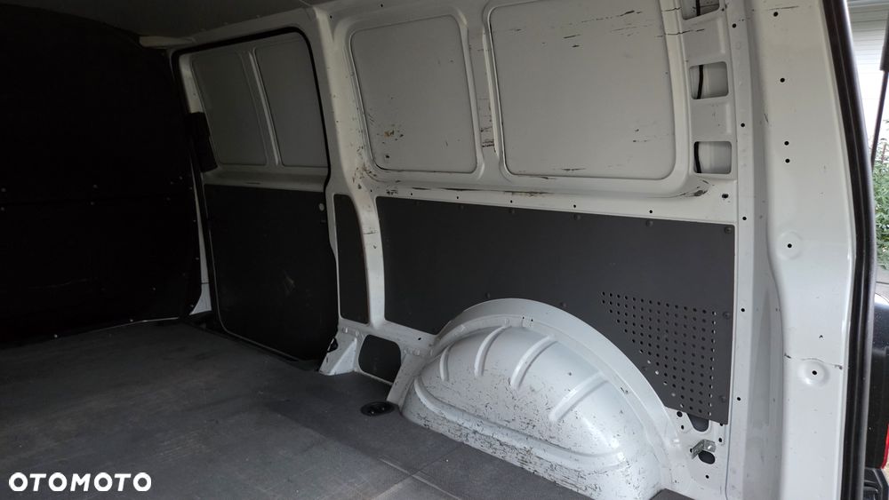 Volkswagen Transporter T6.1 - 11