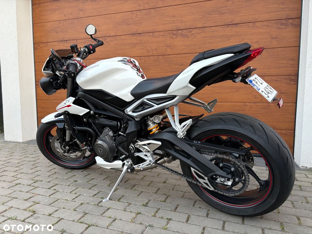 Triumph Street Triple - 27