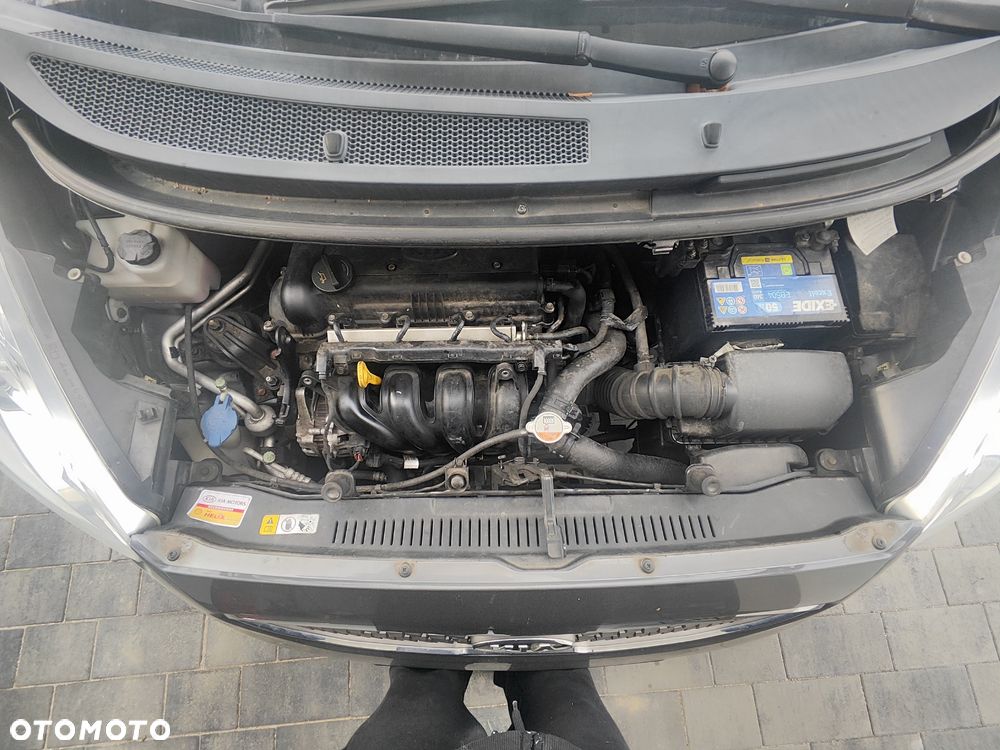 Kia Venga - 27