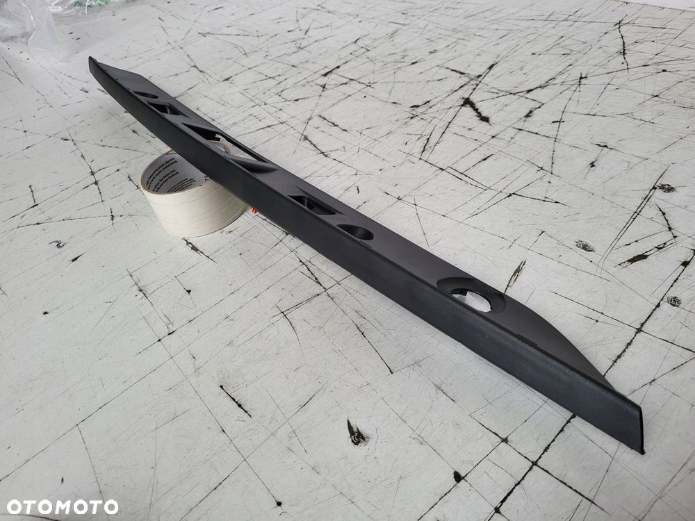 listwa blenda klapy tył bagażnika mercedes c 204 - 6