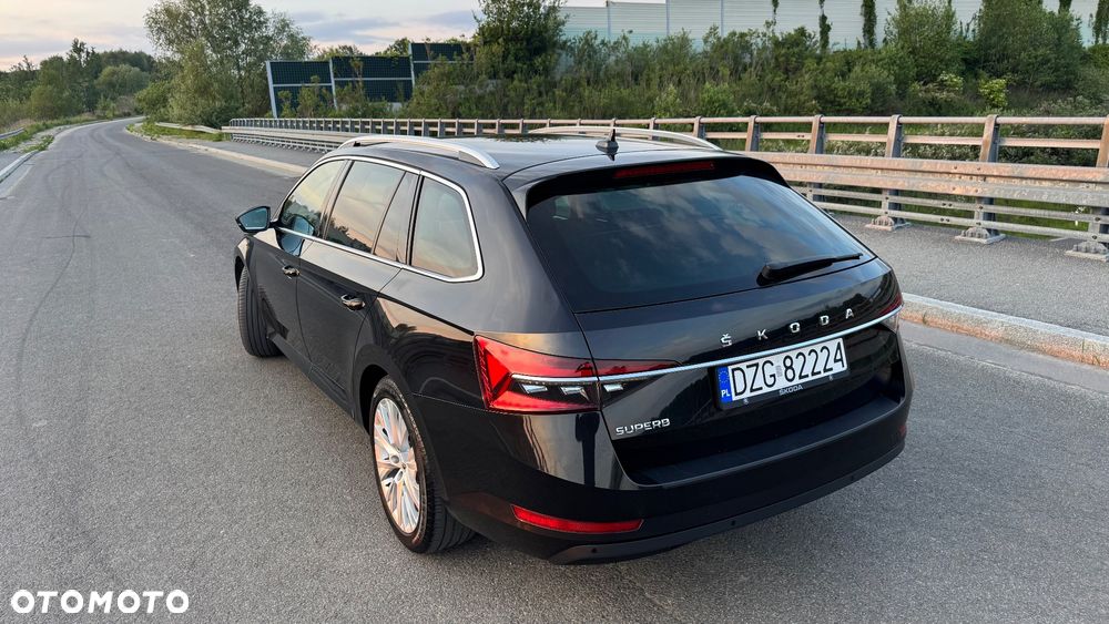 Skoda Superb 2.0 TDI Style DSG - 11