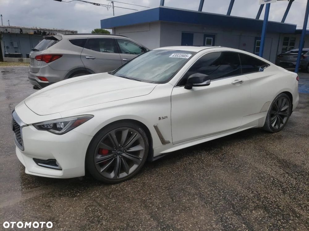 Infiniti Q60