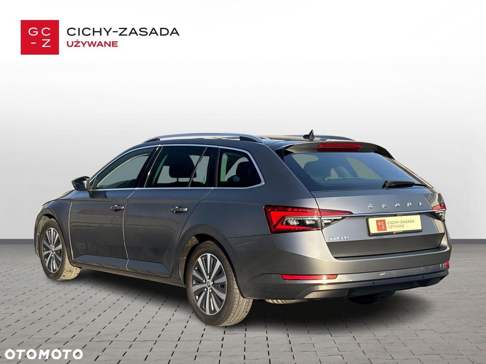 Skoda Superb 2.0 TDI SCR Style DSG - 3