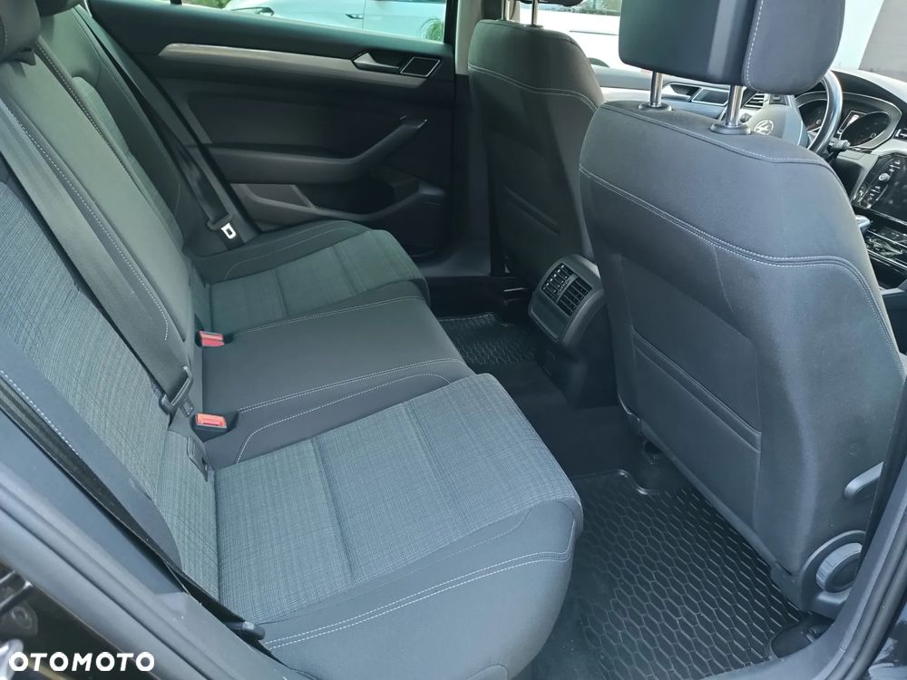 Volkswagen Passat 2.0 TDI EVO Business - 20
