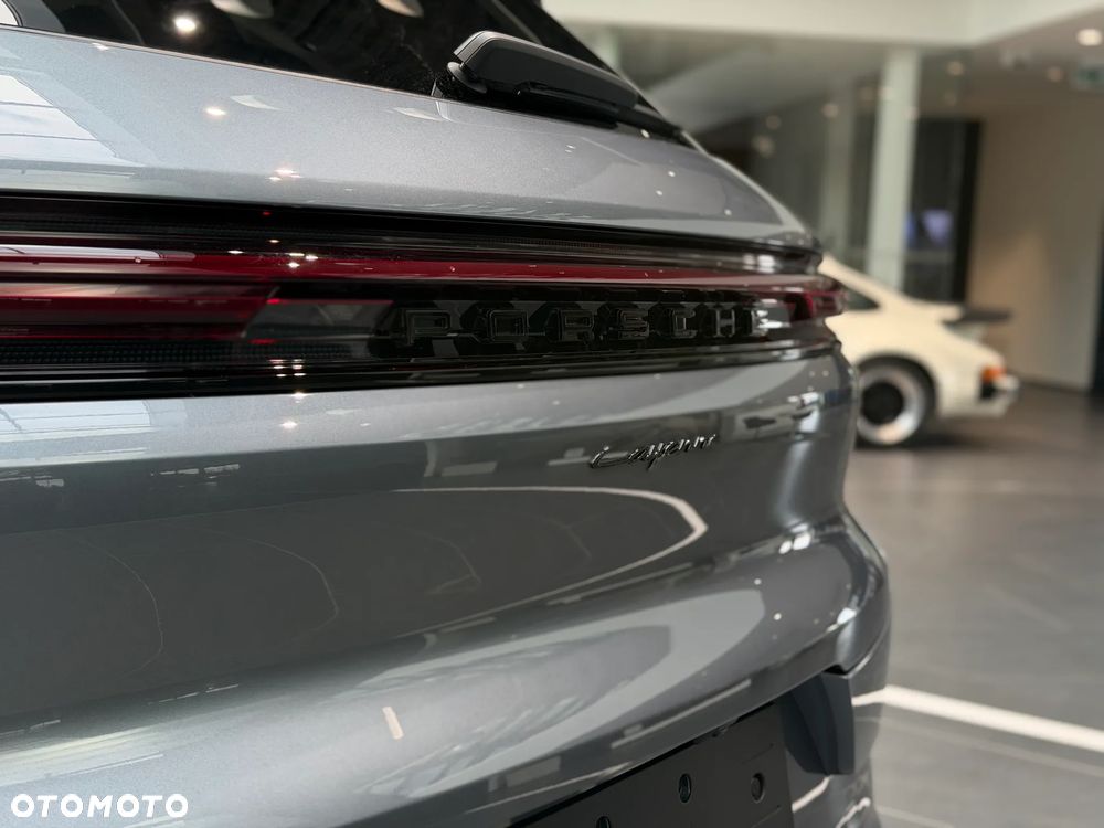 Porsche Cayenne Black Edition - 13