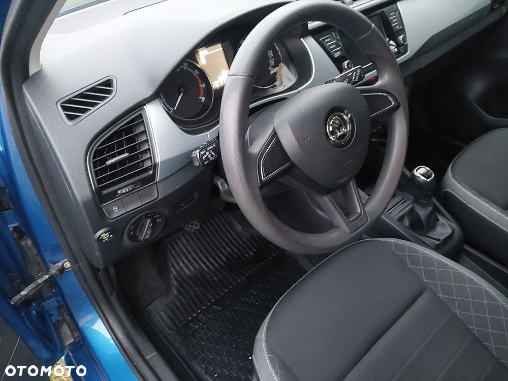 Skoda Fabia 1.0 Ambition - 8
