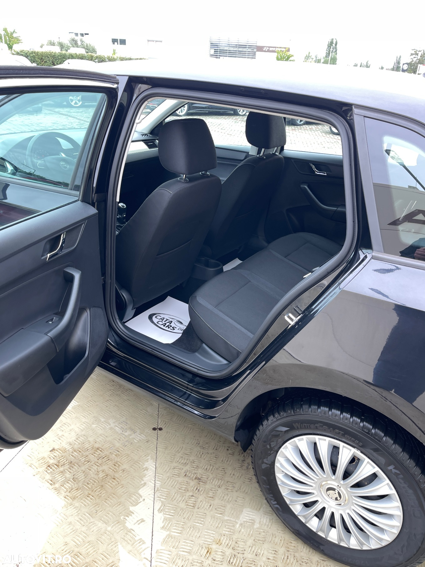 Skoda RAPID 1.2 TSI Ambition - 27