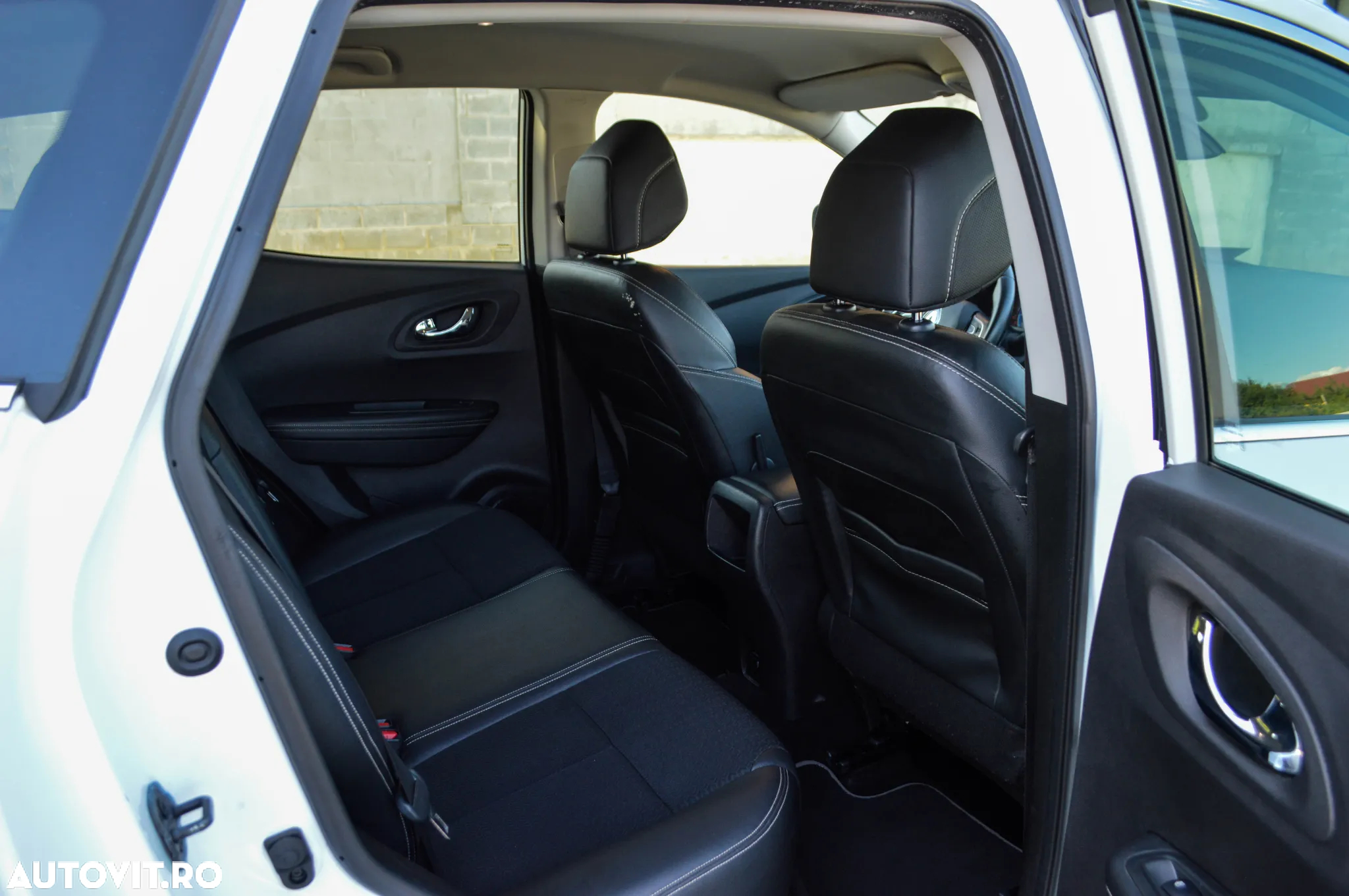 Renault Kadjar 1.6 DCI CVT Intens - 39